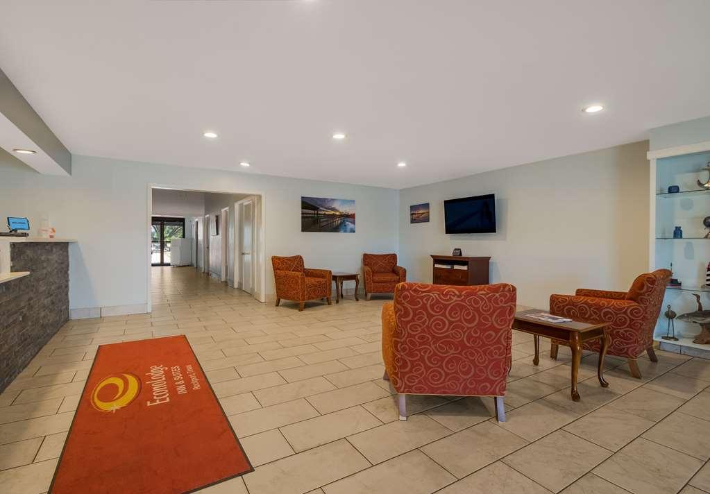 Econo Lodge Inn & Suites Fulton - Рокпорт Интерьер фото